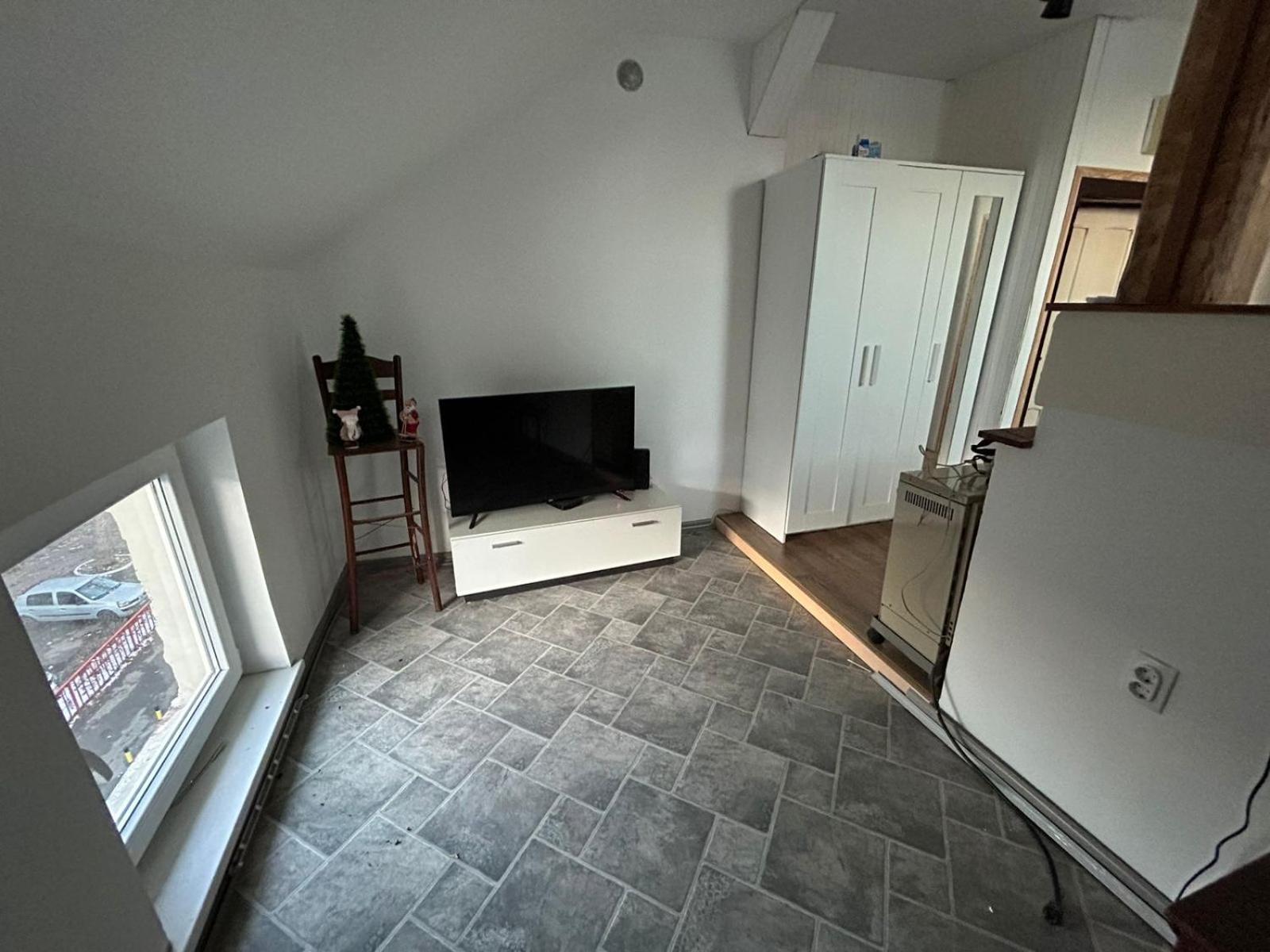Private Apartament With Shared Bathroom Belgrad Exterior foto